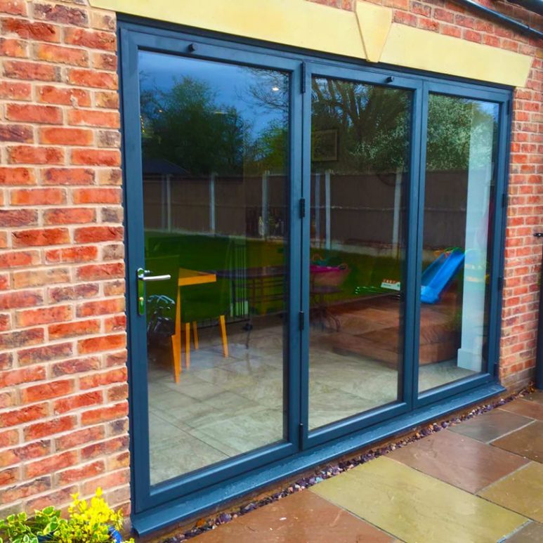 avant bilfolding door 1